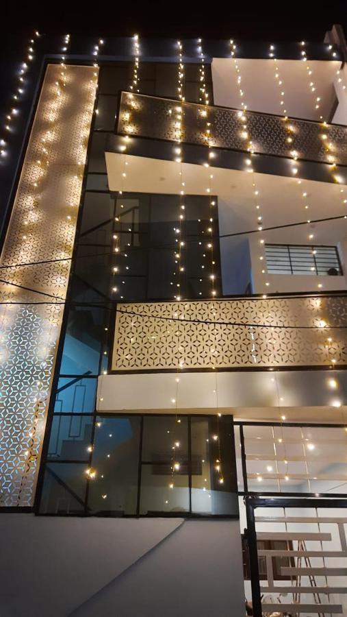 Hotel Advaitam Ujjain Exterior foto